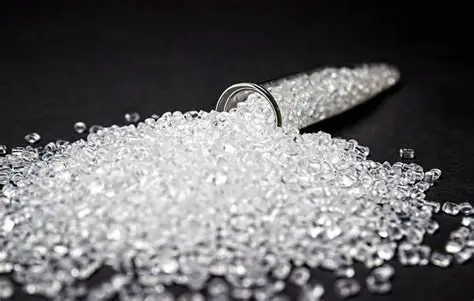 Materiał TPU: wszechstronny elastomer zmieniający współczesne życie i przemysł